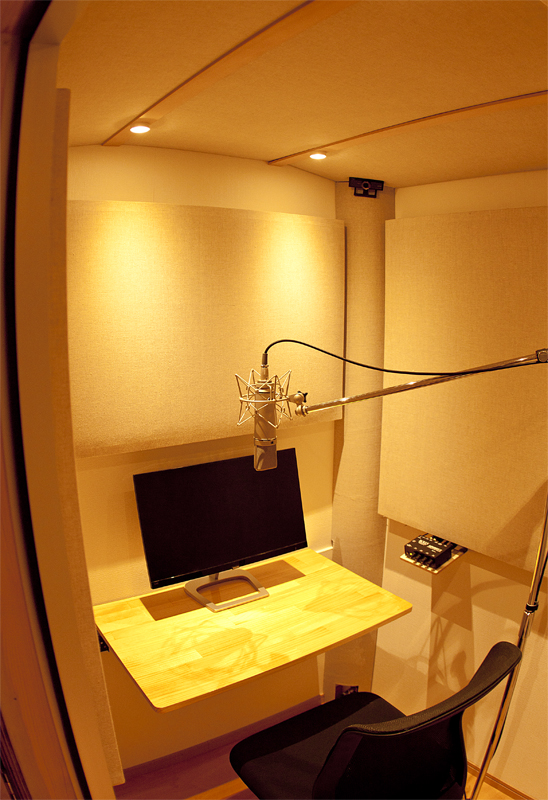 Nicolas Alvarez desk